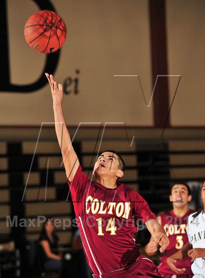 Thumbnail 1 in Palos Verdes Peninsula vs. Colton (MaxPreps Holiday Classic) photogallery.