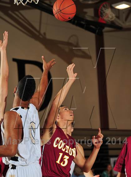 Thumbnail 1 in Palos Verdes Peninsula vs. Colton (MaxPreps Holiday Classic) photogallery.