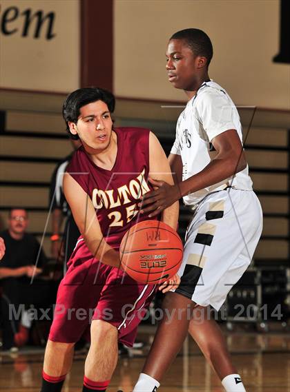 Thumbnail 1 in Palos Verdes Peninsula vs. Colton (MaxPreps Holiday Classic) photogallery.