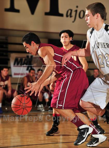 Thumbnail 3 in Palos Verdes Peninsula vs. Colton (MaxPreps Holiday Classic) photogallery.