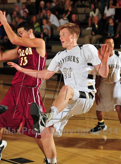 Thumbnail 1 in Palos Verdes Peninsula vs. Colton (MaxPreps Holiday Classic) photogallery.