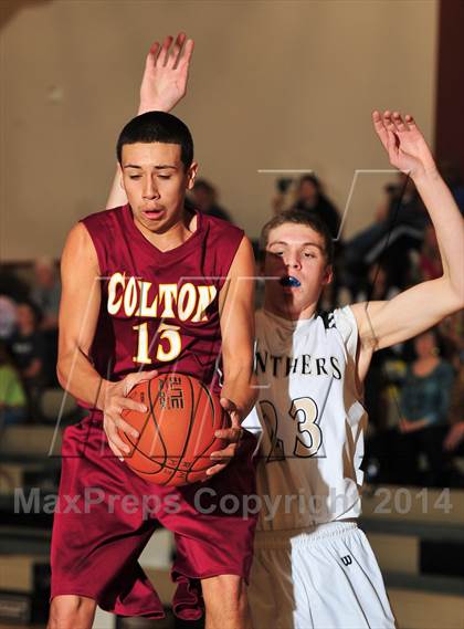 Thumbnail 2 in Palos Verdes Peninsula vs. Colton (MaxPreps Holiday Classic) photogallery.
