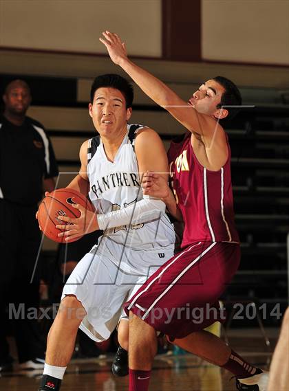 Thumbnail 3 in Palos Verdes Peninsula vs. Colton (MaxPreps Holiday Classic) photogallery.