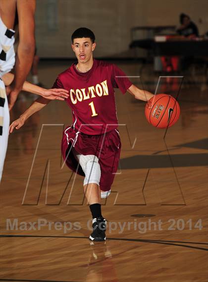 Thumbnail 3 in Palos Verdes Peninsula vs. Colton (MaxPreps Holiday Classic) photogallery.