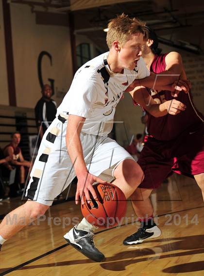 Thumbnail 3 in Palos Verdes Peninsula vs. Colton (MaxPreps Holiday Classic) photogallery.