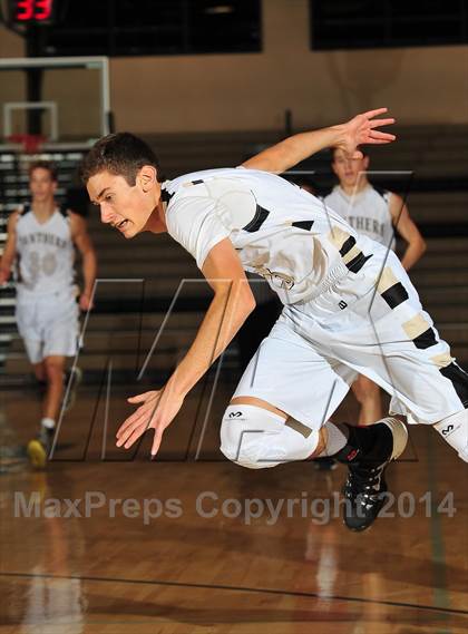 Thumbnail 3 in Palos Verdes Peninsula vs. Colton (MaxPreps Holiday Classic) photogallery.