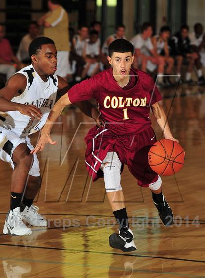 Thumbnail 2 in Palos Verdes Peninsula vs. Colton (MaxPreps Holiday Classic) photogallery.