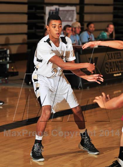 Thumbnail 1 in Palos Verdes Peninsula vs. Colton (MaxPreps Holiday Classic) photogallery.