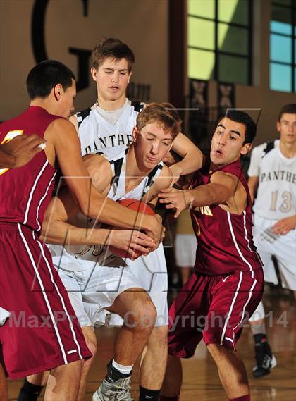 Thumbnail 2 in Palos Verdes Peninsula vs. Colton (MaxPreps Holiday Classic) photogallery.