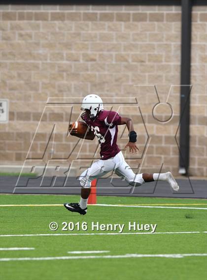 Thumbnail 2 in Round Rock vs Temple photogallery.