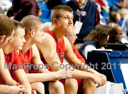 Thumbnail 1 in Rowan County vs. Bullett East (KHSAA Sweet 16 Semifinal) photogallery.