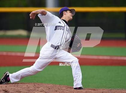 Thumbnail 2 in Edgemont vs. New Rochelle (Dom Cecere Tournament) photogallery.