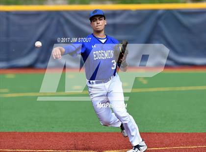 Thumbnail 3 in Edgemont vs. New Rochelle (Dom Cecere Tournament) photogallery.