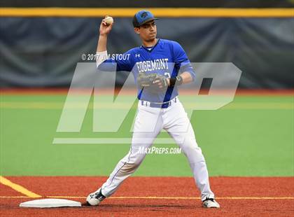 Thumbnail 2 in Edgemont vs. New Rochelle (Dom Cecere Tournament) photogallery.