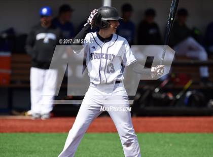 Thumbnail 1 in Edgemont vs. New Rochelle (Dom Cecere Tournament) photogallery.