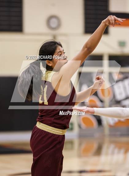 Thumbnail 3 in Mission Oak vs. Sierra photogallery.