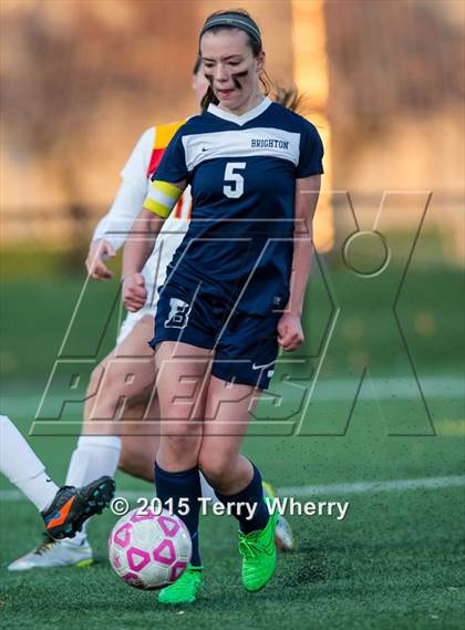 Thumbnail 3 in Brighton vs Williamsville East (NYSPHSAA Class A Regional Final) photogallery.