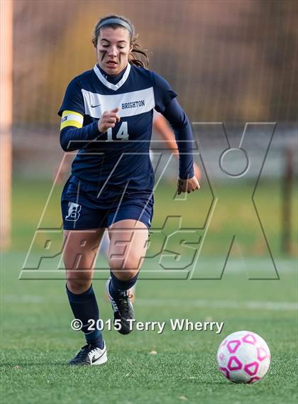 Thumbnail 2 in Brighton vs Williamsville East (NYSPHSAA Class A Regional Final) photogallery.