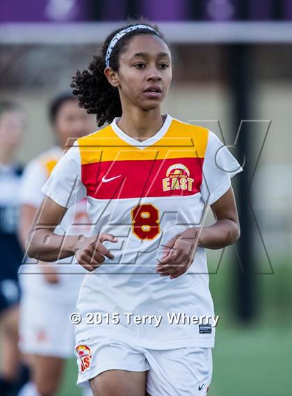 Thumbnail 3 in Brighton vs Williamsville East (NYSPHSAA Class A Regional Final) photogallery.