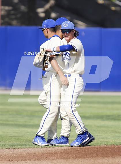 Thumbnail 2 in Fresno @ Clovis (CIF CS Round 1 Division II Playoff) photogallery.