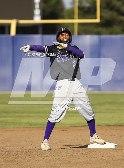 Thumbnail 1 in Fresno @ Clovis (CIF CS Round 1 Division II Playoff) photogallery.