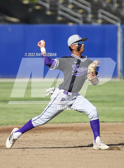 Thumbnail 1 in Fresno @ Clovis (CIF CS Round 1 Division II Playoff) photogallery.