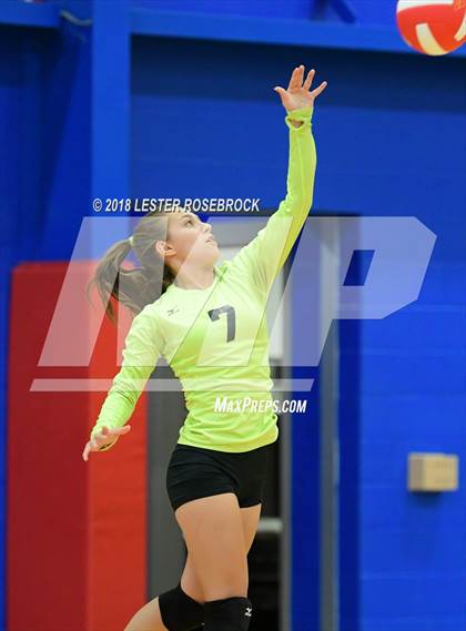 Thumbnail 1 in Luling @ Nixon-Smiley photogallery.