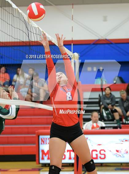 Thumbnail 3 in Luling @ Nixon-Smiley photogallery.
