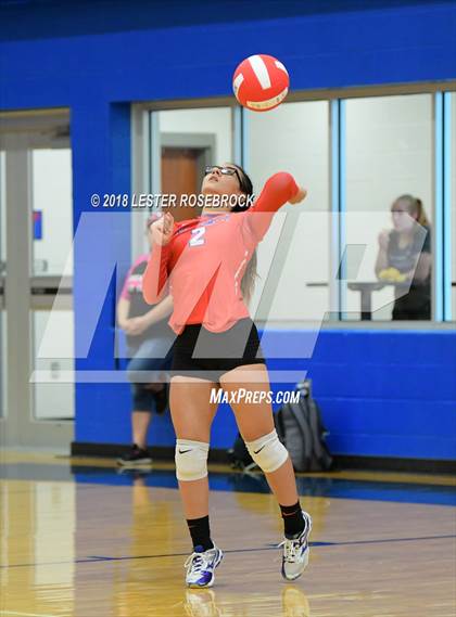 Thumbnail 3 in Luling @ Nixon-Smiley photogallery.