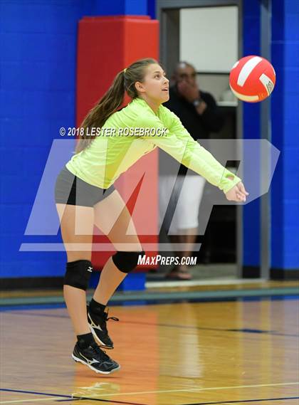 Thumbnail 2 in Luling @ Nixon-Smiley photogallery.