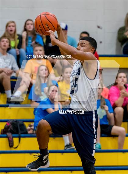 Thumbnail 3 in Stockdale @ Poth photogallery.