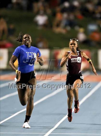 Thumbnail 1 in CIF State Track & Field Championships (Girls Preliminary Track Events) photogallery.
