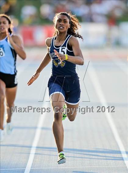 Thumbnail 1 in CIF State Track & Field Championships (Girls Preliminary Track Events) photogallery.