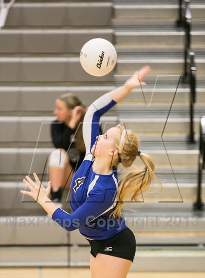 Thumbnail 1 in Bothell vs. Eastlake photogallery.