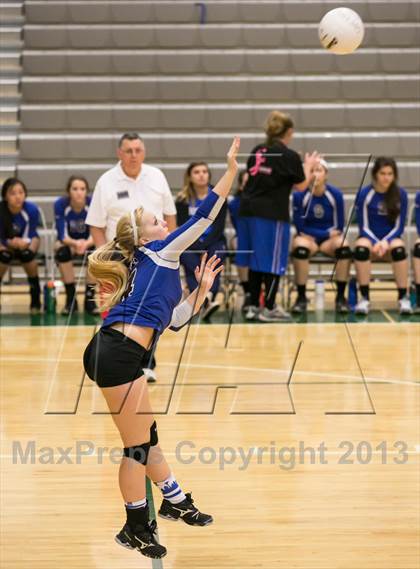Thumbnail 1 in Bothell vs. Eastlake photogallery.