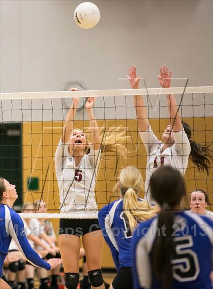 Thumbnail 3 in Bothell vs. Eastlake photogallery.