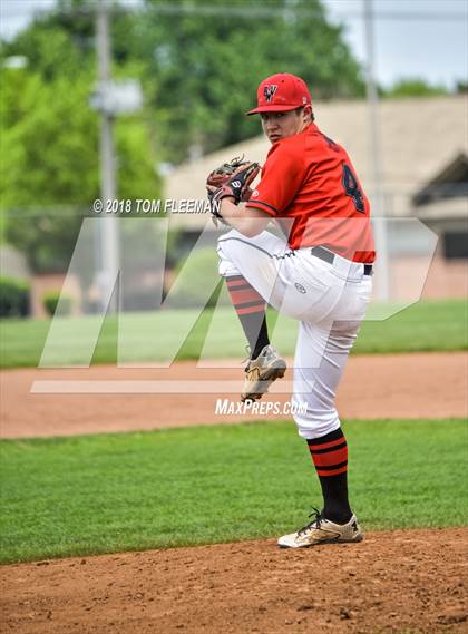 Thumbnail 2 in Blue Valley Northwest vs. Blue Valley West (KSHSAA 6A Regionals #2) photogallery.