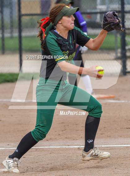Thumbnail 3 in Tracy @ Tokay photogallery.