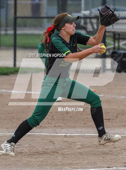 Thumbnail 1 in Tracy @ Tokay photogallery.