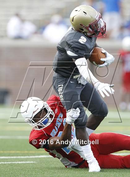 Thumbnail 3 in Howard Tech vs Brainerd (Chattanooga Prep Football Jamboree) photogallery.