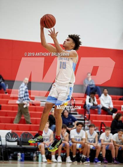 Thumbnail 2 in Del Campo vs Inderkum (Cordova Christmas Classic) photogallery.