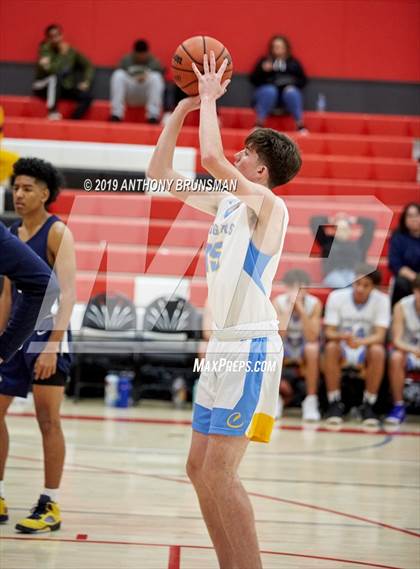 Thumbnail 3 in Del Campo vs Inderkum (Cordova Christmas Classic) photogallery.