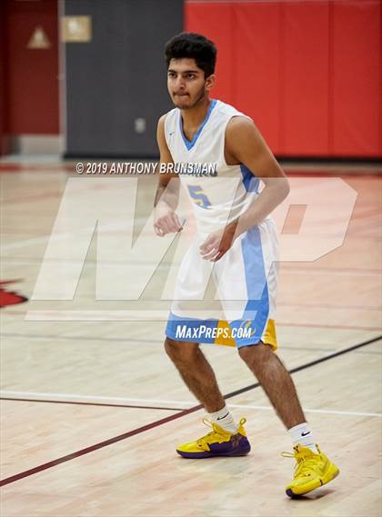 Thumbnail 1 in Del Campo vs Inderkum (Cordova Christmas Classic) photogallery.