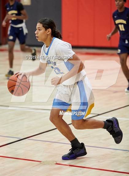 Thumbnail 1 in Del Campo vs Inderkum (Cordova Christmas Classic) photogallery.