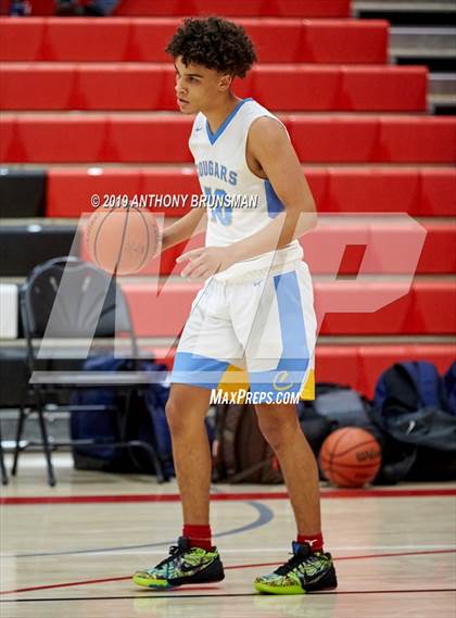 Thumbnail 1 in Del Campo vs Inderkum (Cordova Christmas Classic) photogallery.
