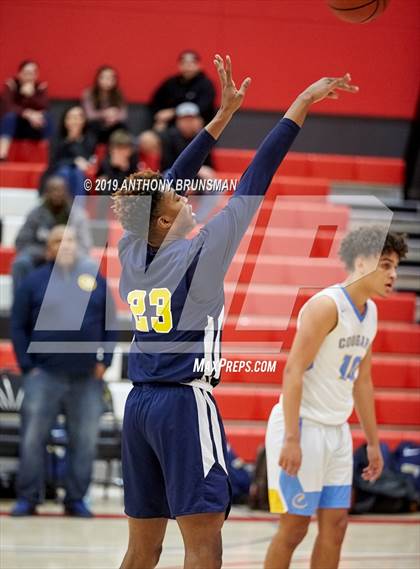 Thumbnail 3 in Del Campo vs Inderkum (Cordova Christmas Classic) photogallery.