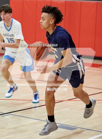 Thumbnail 3 in Del Campo vs Inderkum (Cordova Christmas Classic) photogallery.