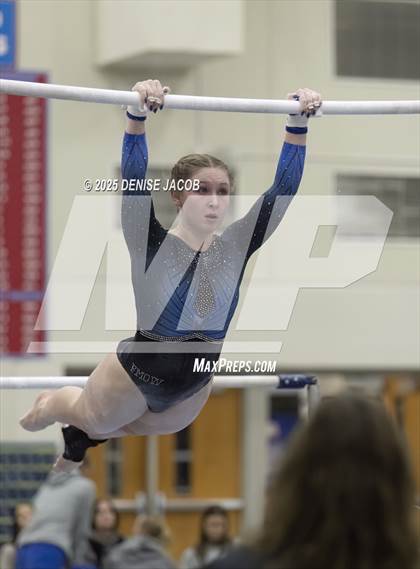 Thumbnail 1 in WIAA Classic 8 Conference (Bars) photogallery.