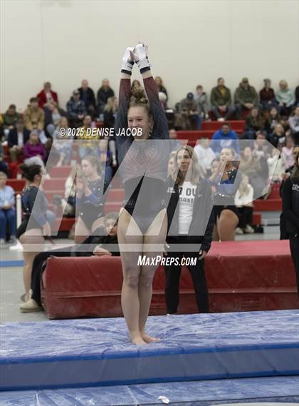 Thumbnail 1 in WIAA Classic 8 Conference (Bars) photogallery.