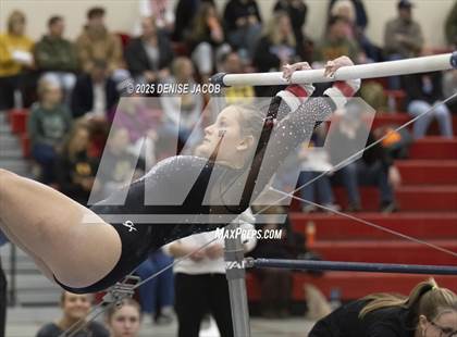 Thumbnail 1 in WIAA Classic 8 Conference (Bars) photogallery.